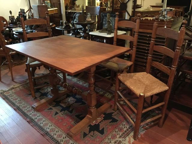 Wallace Nutting Trestle Breakfast Table And Chairs Nov 07 2015