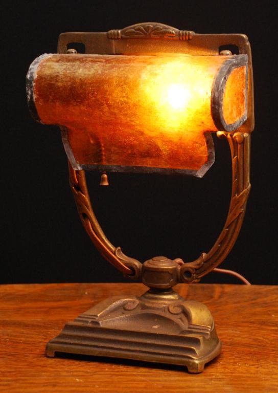 Marks Manufacturing Co. Brass Desk Lamp Mica Shade (1 of 7)