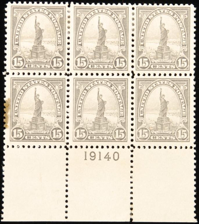 Scott #566 15 Cent Block of (6) "Liberty": Bottom margin.