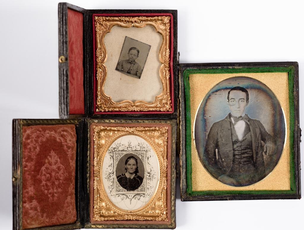 Daguerreotype of Anthony Hoes Kinderhook, NY: 1/6 plate (tarnish) in a beautifully embossed case. Together with (2) small tintypes. Note: The next lot are photographs associated with the same consignment.