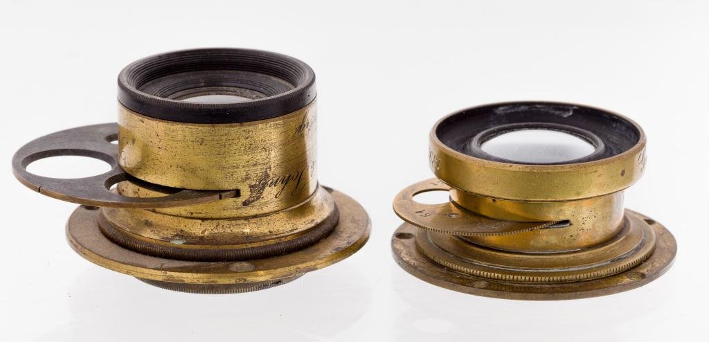 Goerz, Voigtlander & John Lenses: 7/8 inch diameter lenses. With 4 (and 5) apertures.