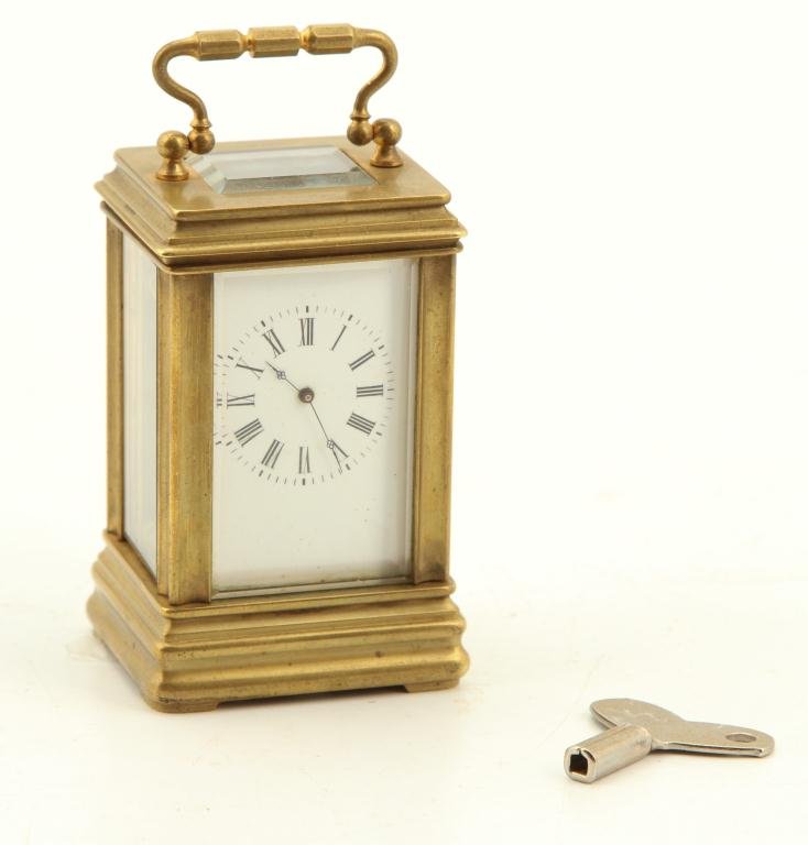 AIGUILLES MINIATURE BRASS CARRIAGE CLOCK (1 of 6)