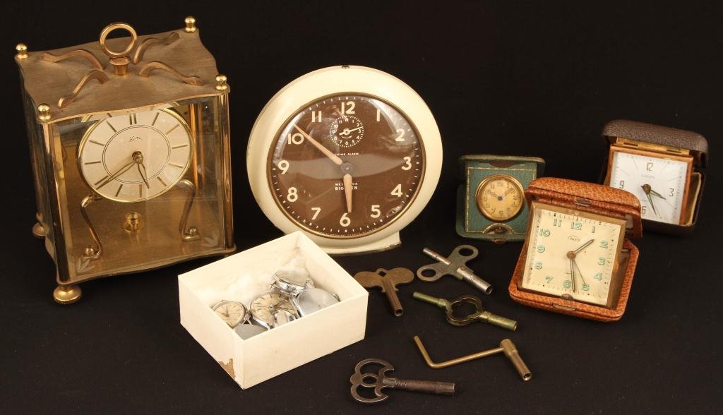 LOT OF WRIST WATCHES, TRAVEL AND ALARM CLOCKS (1 of 5)