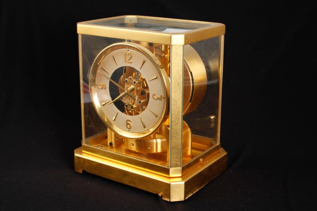 LE COUTRE ATMOS SWISS SHELF CLOCK (1 of 7)