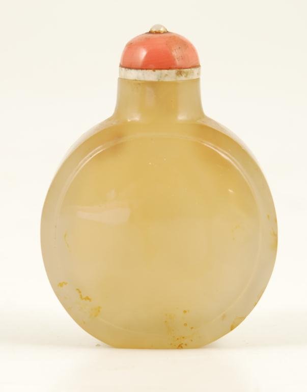 (19th c) CHINESE HARDSTONE SNUFF BOTTLE (1 of 3)
