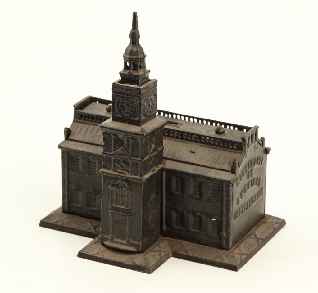 CAST IRON INDEPENDENCE HALL STILL BANK (1 of 10)