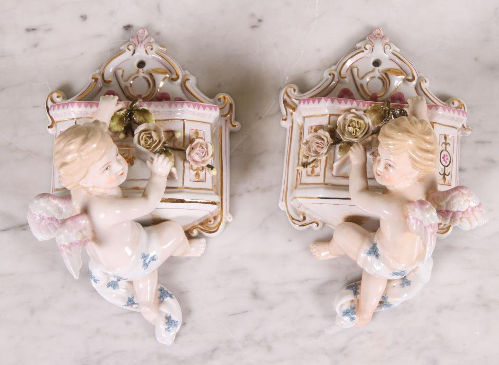 Pair of Dresden Wall Pockets (1 of 5)