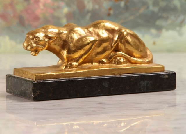 Bronze Figure of a Lion (1 of 7)