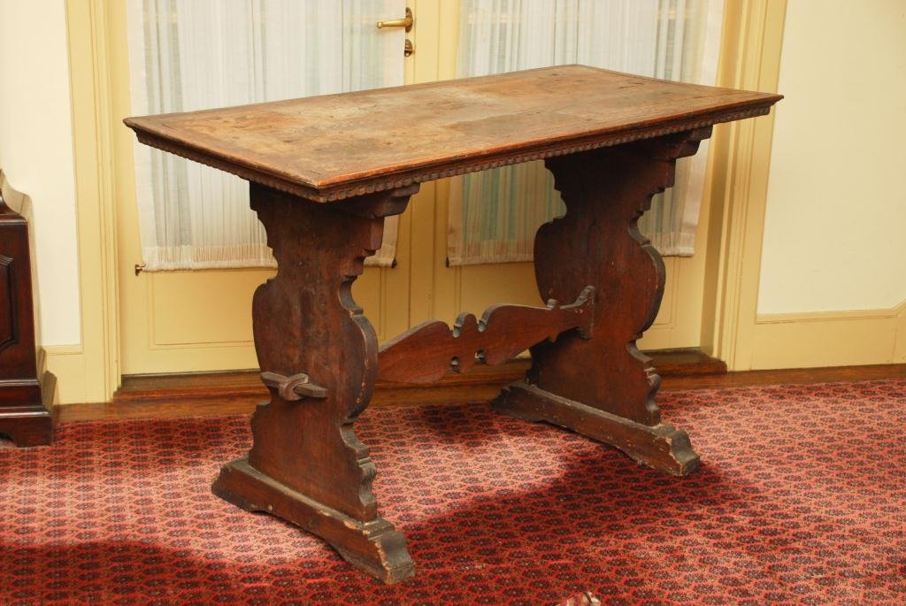 (EARLY 18thc) SPANISH BAROQUE WALNUT TRESTLE TABLE (1 of 6)