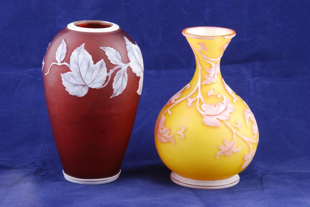 (2) WEBB QUALITY CAMEO GLASS VASES (1 of 5)
