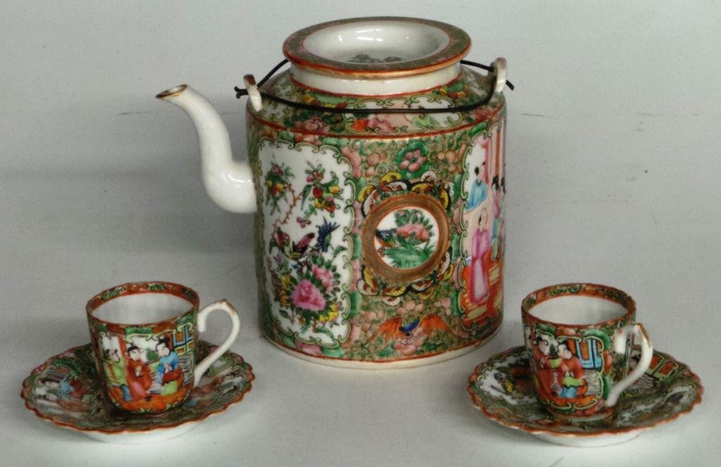 CHINESE ROSE MEDALLION TEA SET for TWO c.1825 (1 of 5)