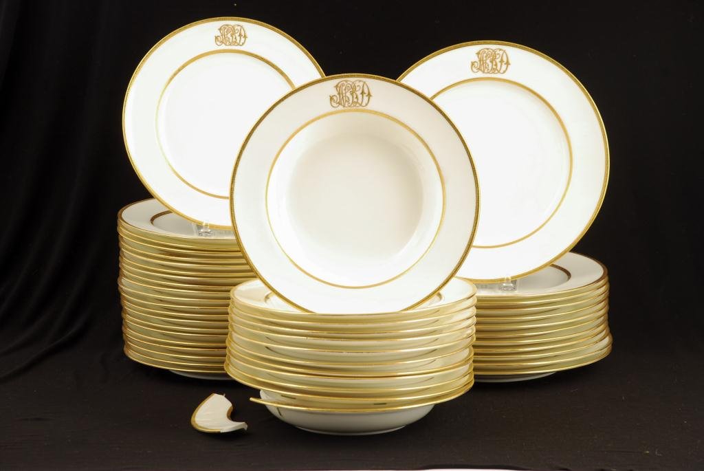 MINTONS GOLD-BANDED PARTIAL DINNER SERVICE (1 of 5)