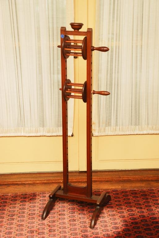 19TH CENTURY MAHOGANY YARN WINDER (1 of 3)
