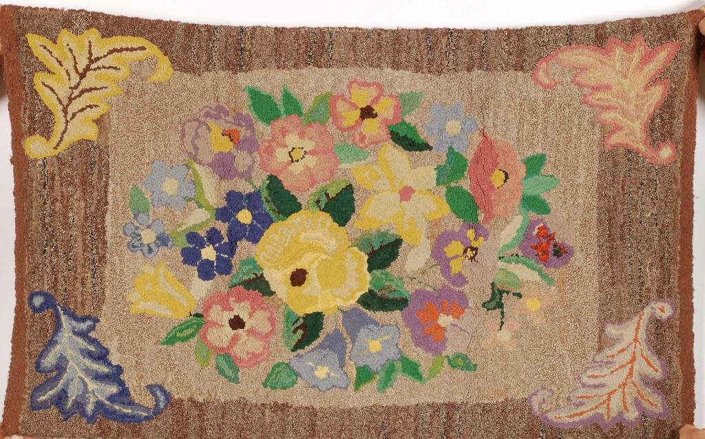VINTAGE FLORAL HOOKED RUG (1 of 4)