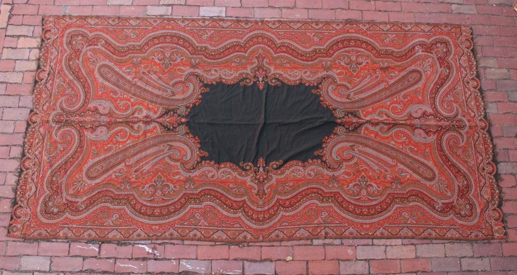 (19th c) PAISLEY SHAWL in FINE CONDITION (1 of 5)