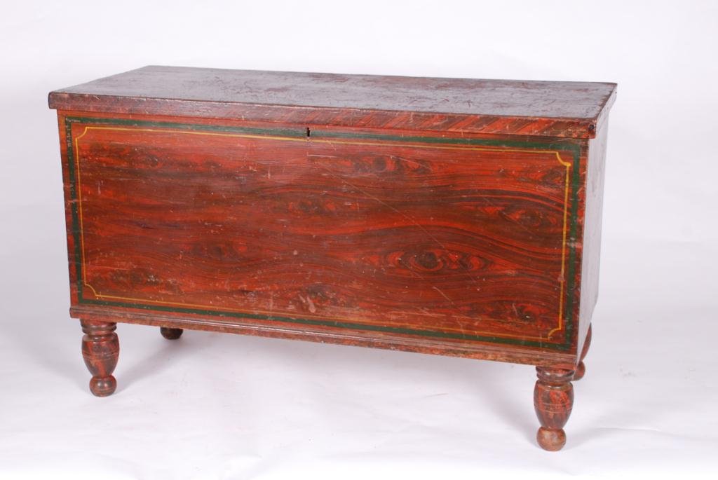 GRAIN PAINTED (6) BOARD CHEST ON TURNED FEET (1 of 6)