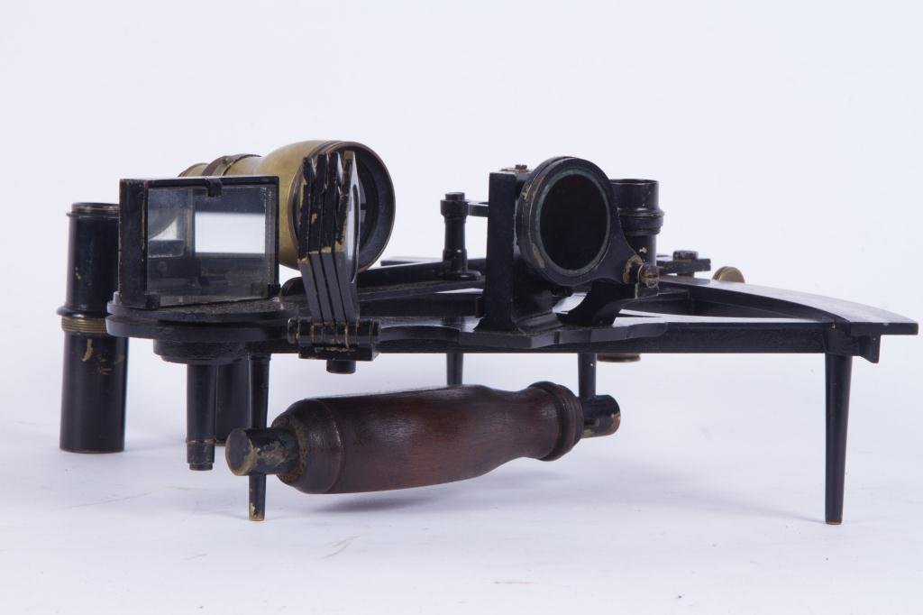 (19th c) CASED 8 1/2 INCH SEXTANT (1 of 8)
