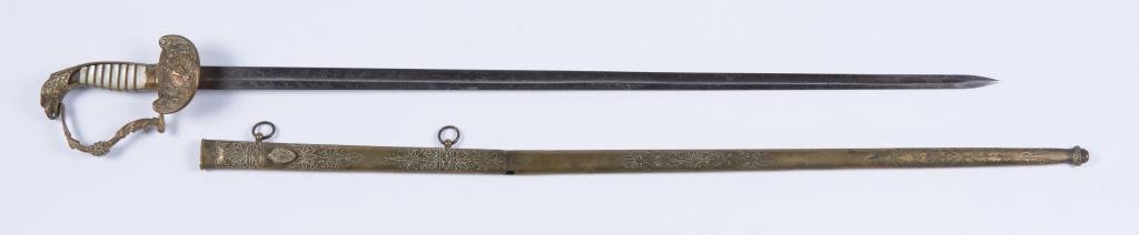 N.P. AMES CUTLER CIVIL WAR / SPANAM OFFICERS SWORD (1 of 8)