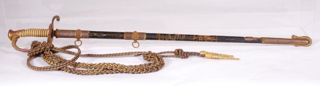 WWII US NAVY OFFICER'S SWORD with SCABBARD (1 of 10)