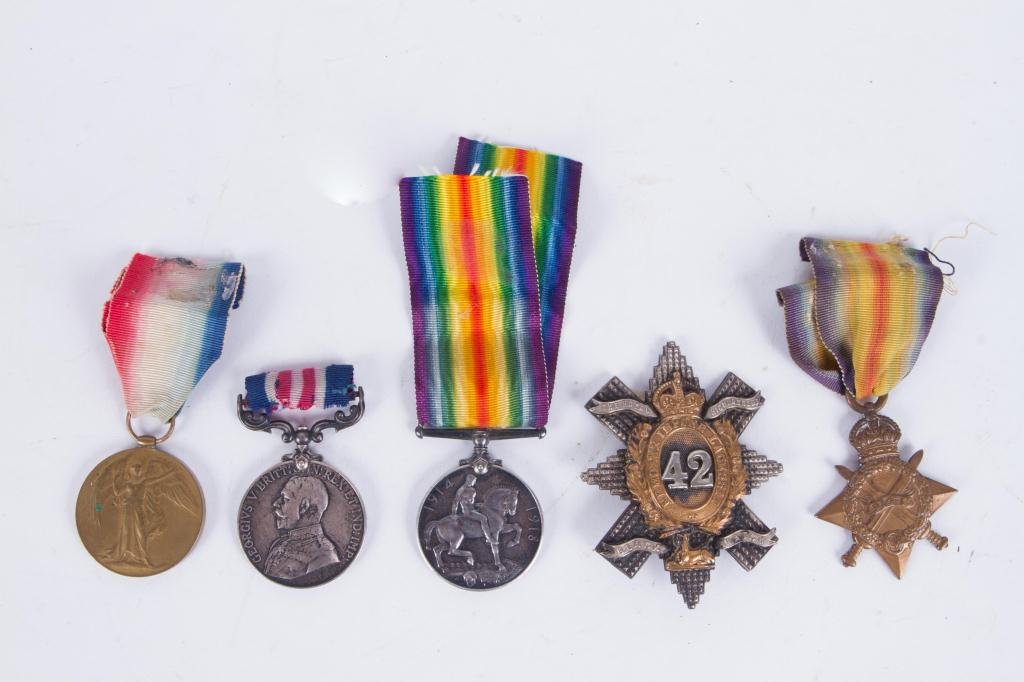 (4) MEDALS and (1)BLACK WATCH HAT BADGE (1 of 7)