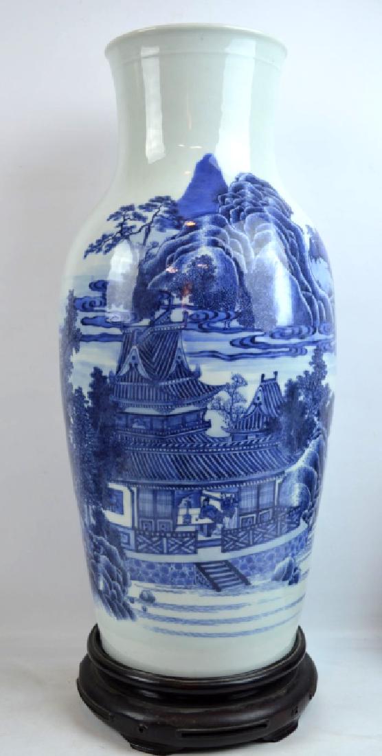 Fine Large 18th/19th C Chinese Blue Porcelain Vase (1 of 10)