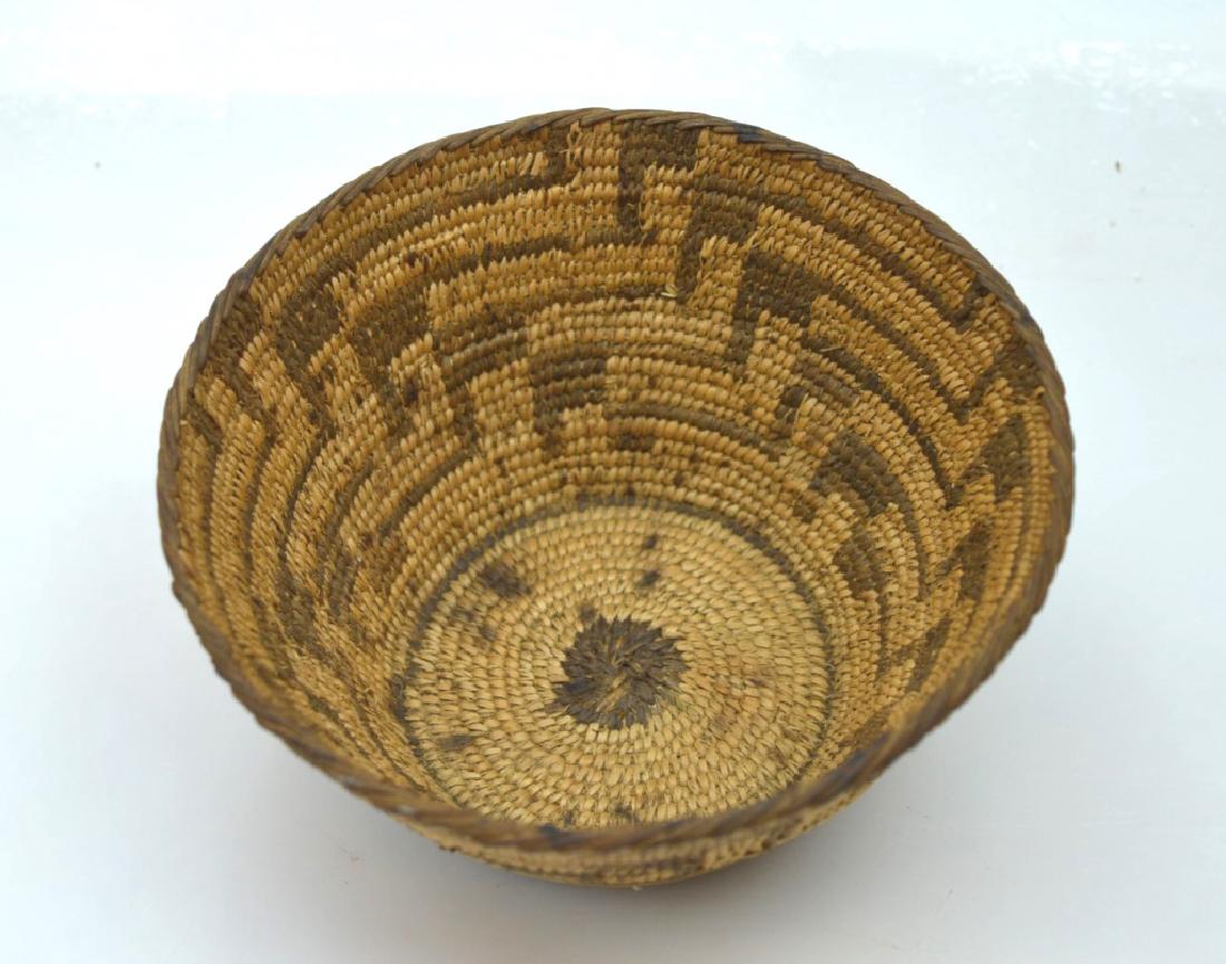 Native American Arizona Sweetgrass Basket (1 of 5)