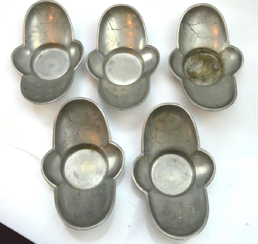 Set of 5 Old Chinese Incised Pewter Teacup Plates (1 of 8)