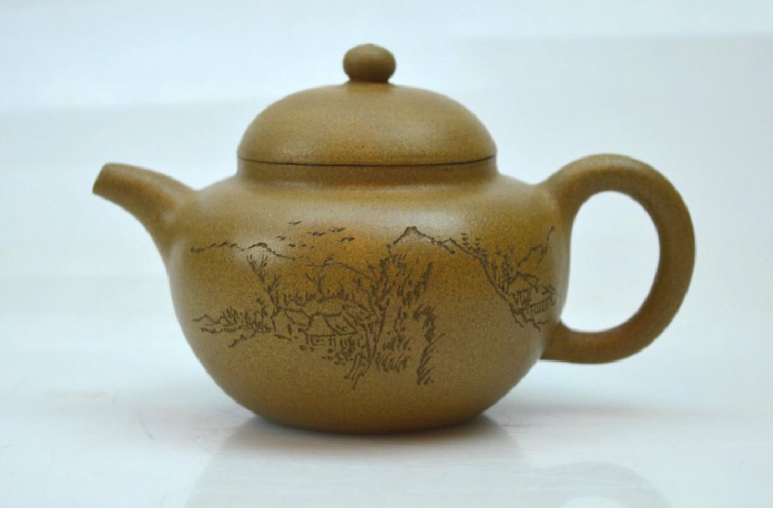Good Chinese Light Clay Yixing Teapot (1 of 9)