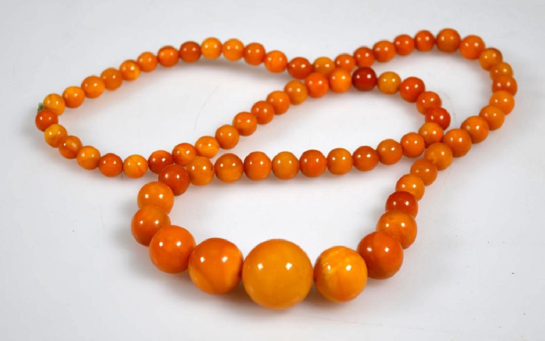 Good Butterscotch Amber Round Beads; 62.5 G (1 of 5)