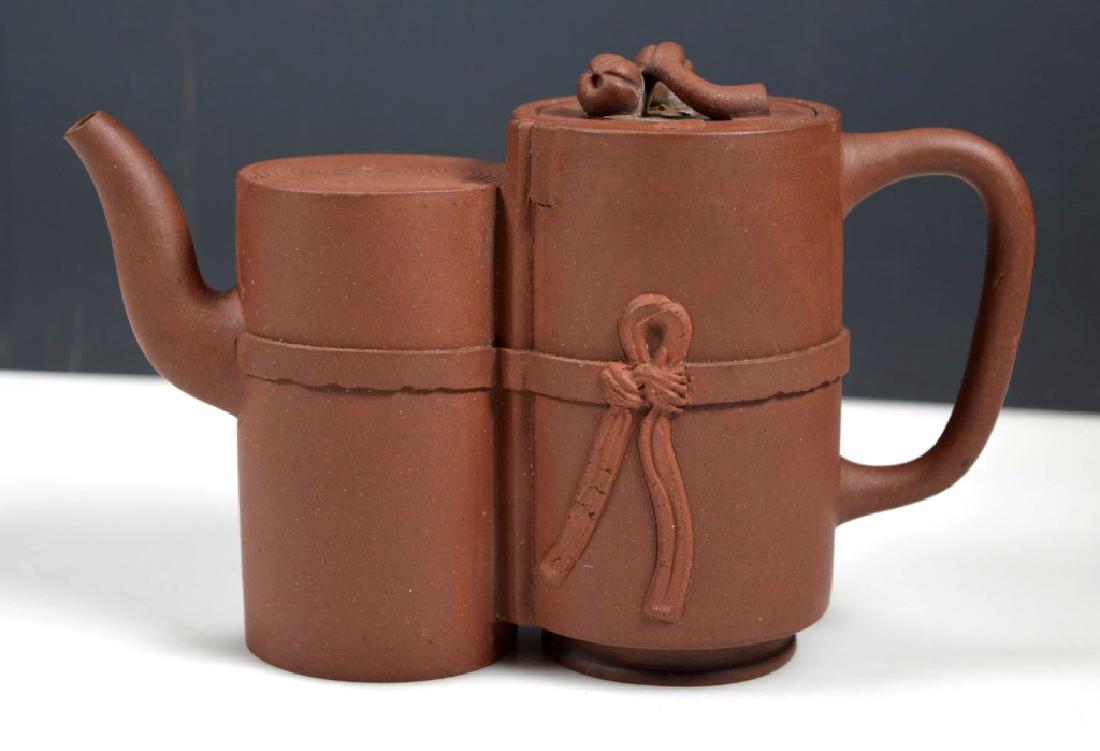 Chinese 18th/19th C Yixing Double Scroll Teapot (1 of 6)