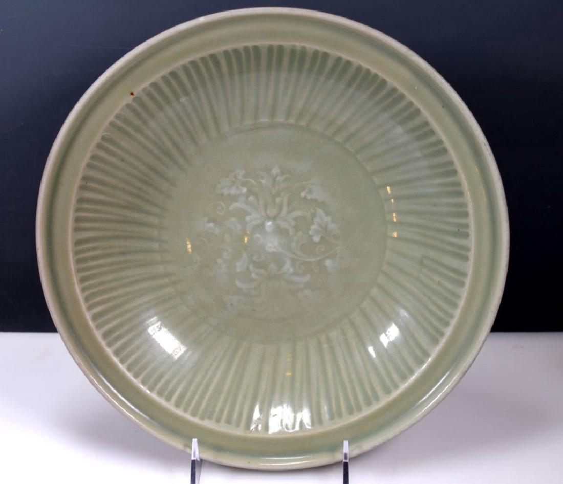 Ming Dynasty Chinese Longquan Lg Plate (1 of 6)