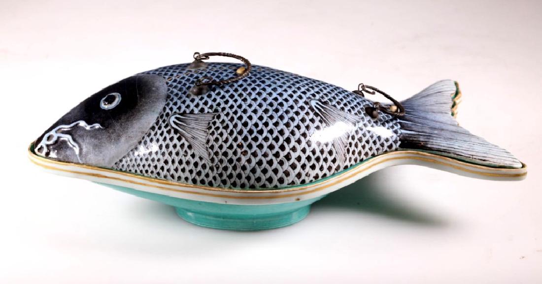 Rare 19th C Chinese Porcelain Carp Tureen (1 of 8)