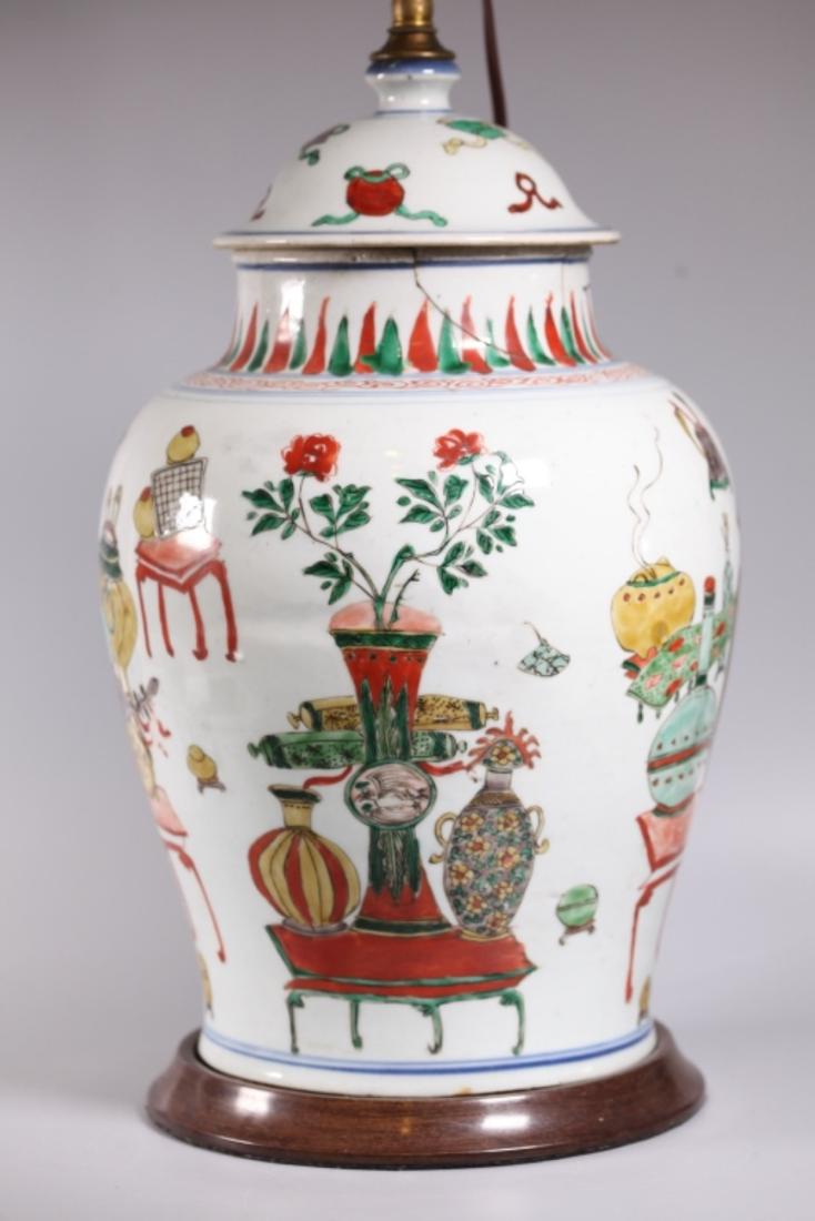 Chinese 17 C "Antiques" Porcelain Jar (1 of 7)