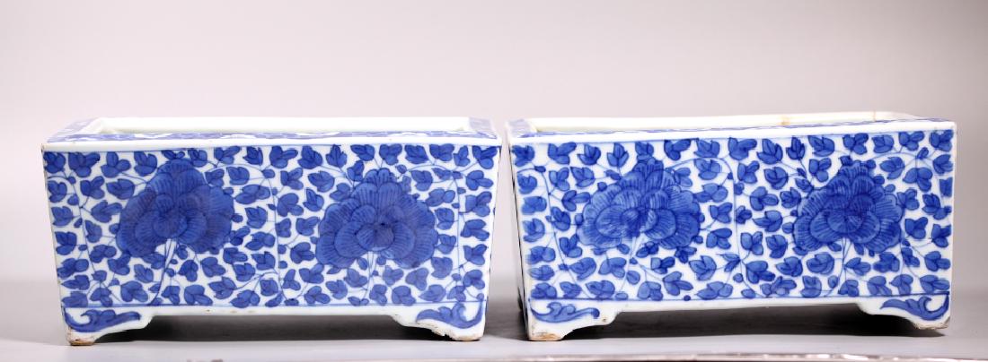 Pr Chinese Qing Blue & White Porcelain Planters (1 of 8)