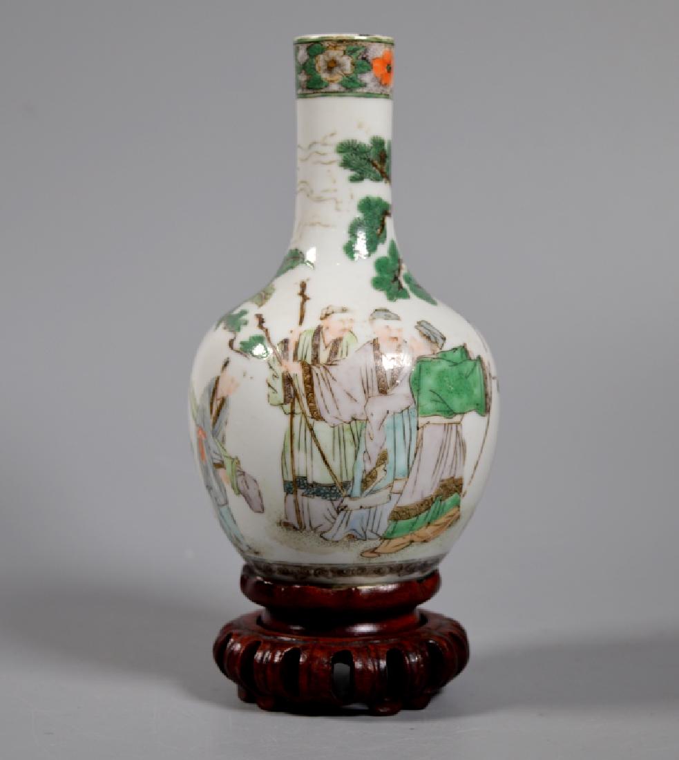 Chinese Qing Dynasty Famille Verte Vase (1 of 7)