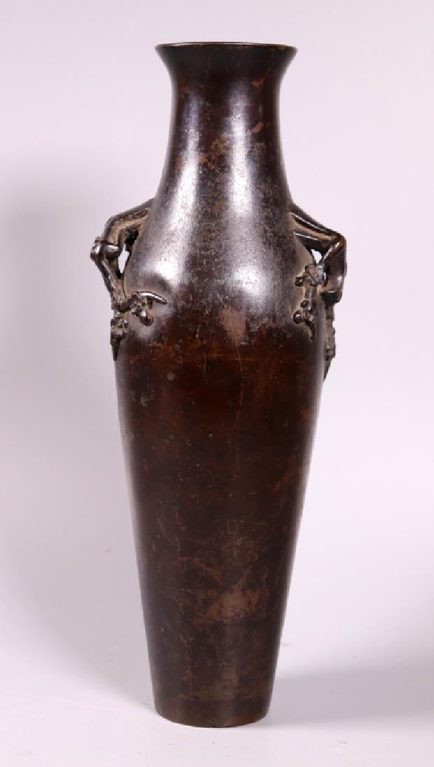 Chinese Early Qing Dynasty Bronze Sleeve Vase (1 of 7)