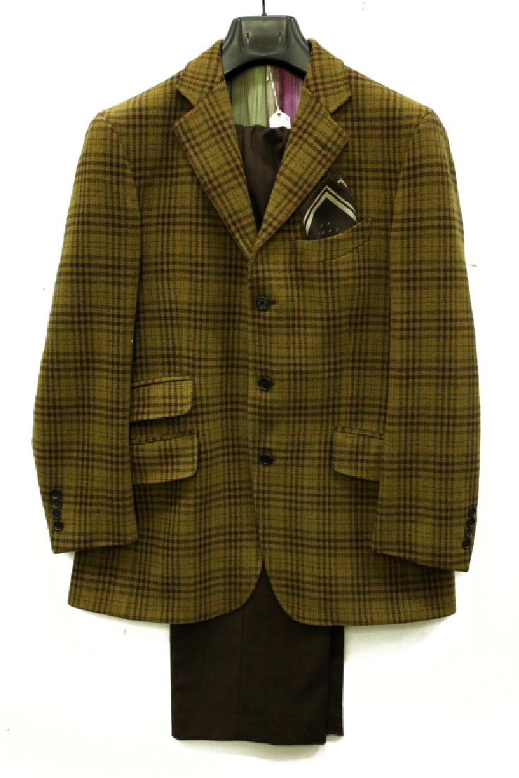 ETRO Milano; Men's 50 Wool Plaid Sports Jacket: ETRO Milano; Men's size 50 Wool Plaid Sports Jacket with 3 flap pockets including ticket pocket, breast pocket with pocket scarf; together with a pair of Nautica 34W - 32L brown wool men's pants. Good