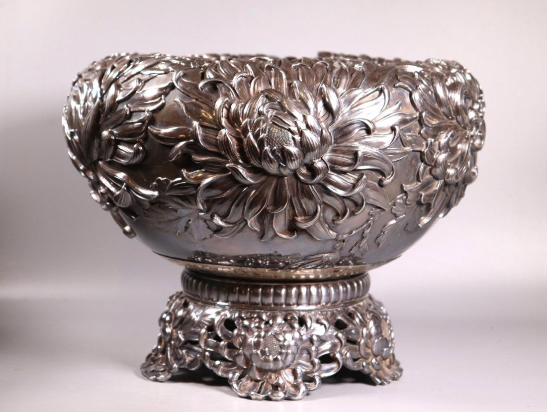 Japanese Silver Chrysanthemum Centerpiece Bowl (1 of 17)