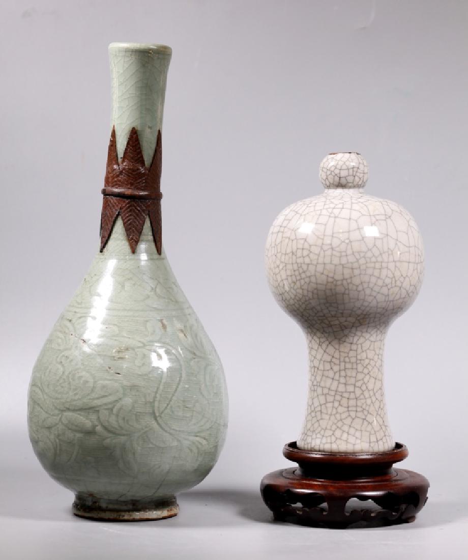 Chinese Ming Longquan Vase; Crackle Porcelain Vase (1 of 8)
