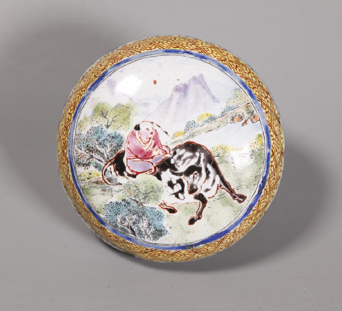 Chinese 18/19 C Canton Enamel Seal Paste Round Box (1 of 6)