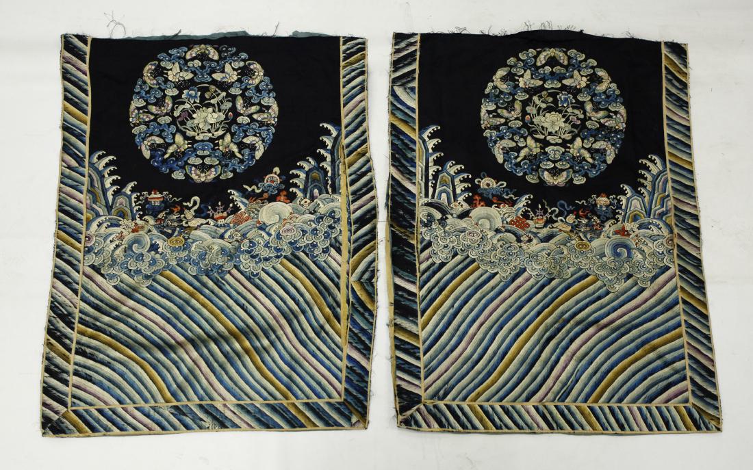 Pair Chinese 19 C Silk Embroidered Roundel Panels (1 of 7)