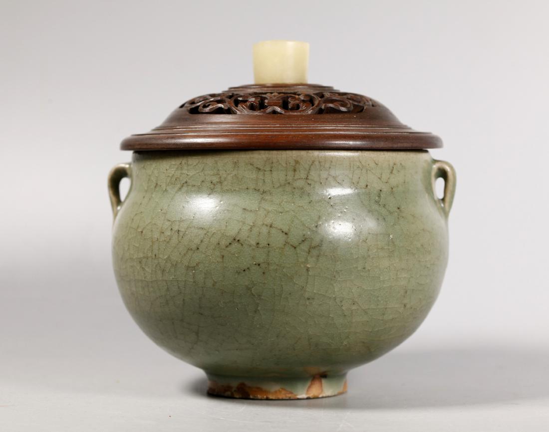 Chinese Song Jin Green Junyao Jar Hardwood Cover (1 of 7)