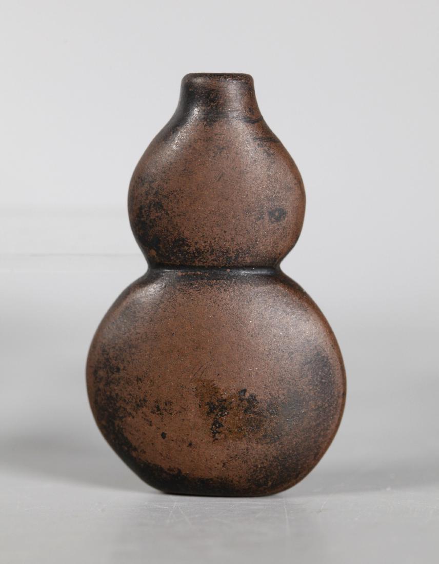Chinese 19 C Yixing Double Gourd Snuff Bottle (1 of 6)