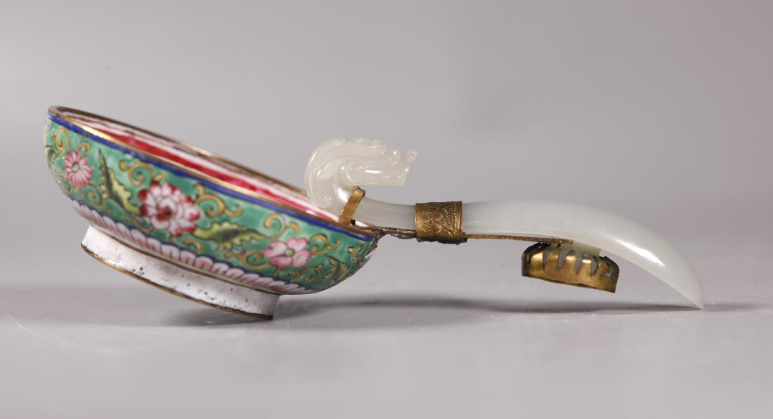 Chinese 18 C White Jade Dragon Buckle on Dish (1 of 8)