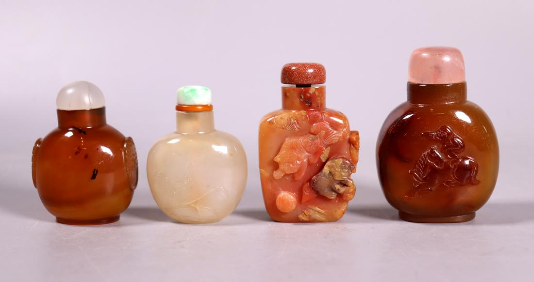 4 Fine Chinese 19 C Carved Agate Snuff Bottles (1 of 9)