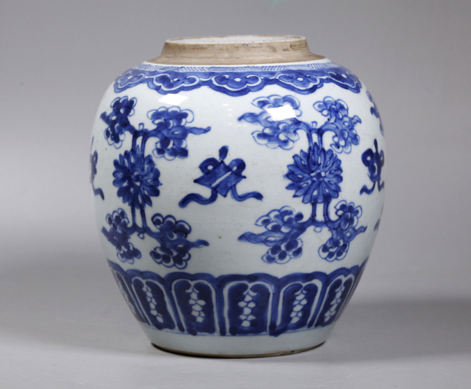 Chinese 18 C Blue & White Porcelain Ginger Jar (1 of 6)