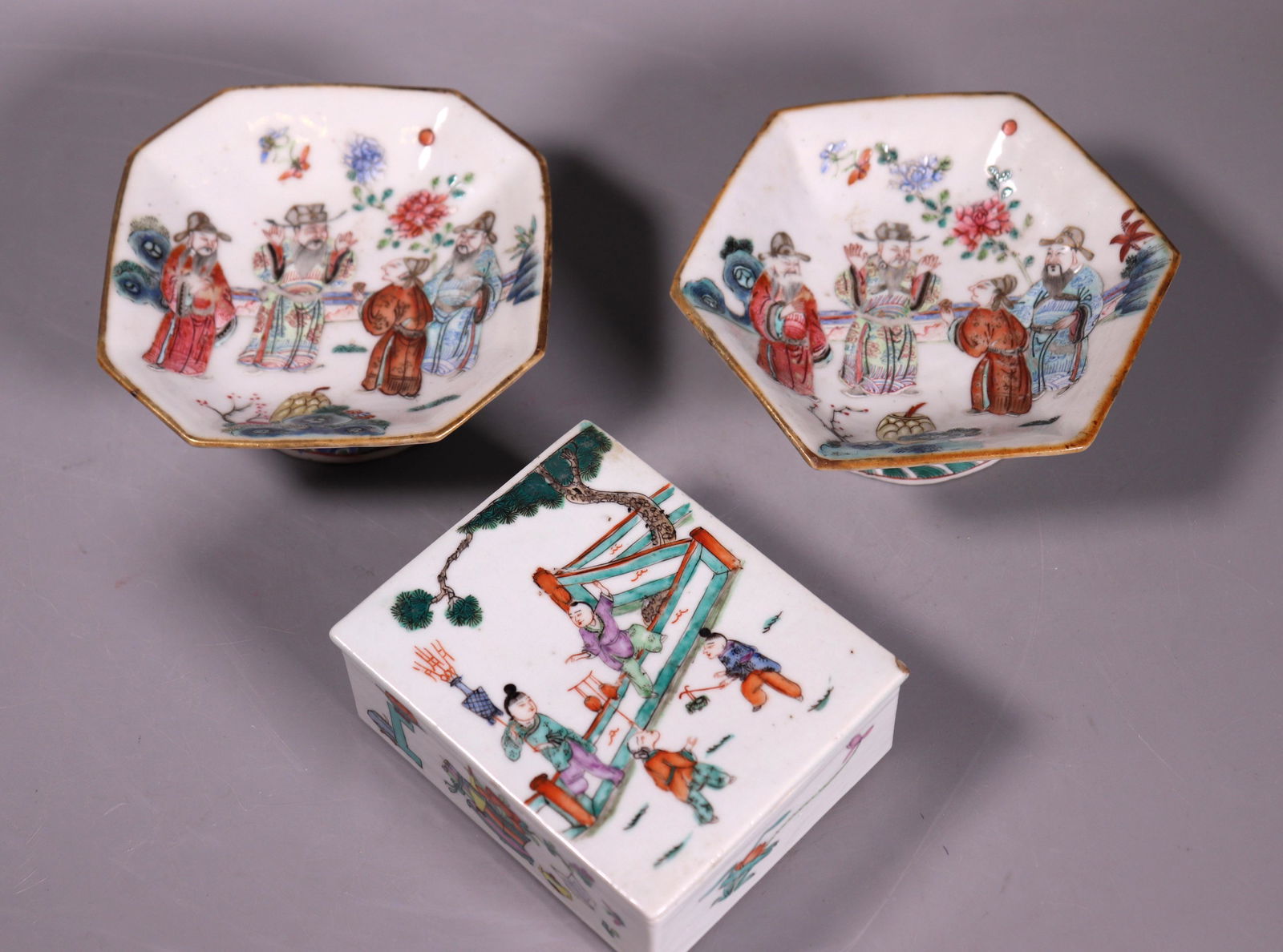 3 Chinese Qing Enameled Porcelains; 2 Plates & Box (1 of 11)