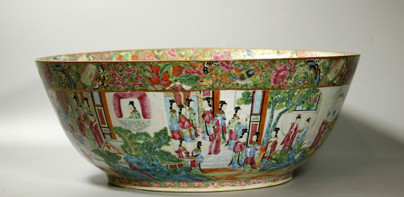 Chinese Mid- 19 C Mandarin Figure Large Punch Bowl (1 of 6)