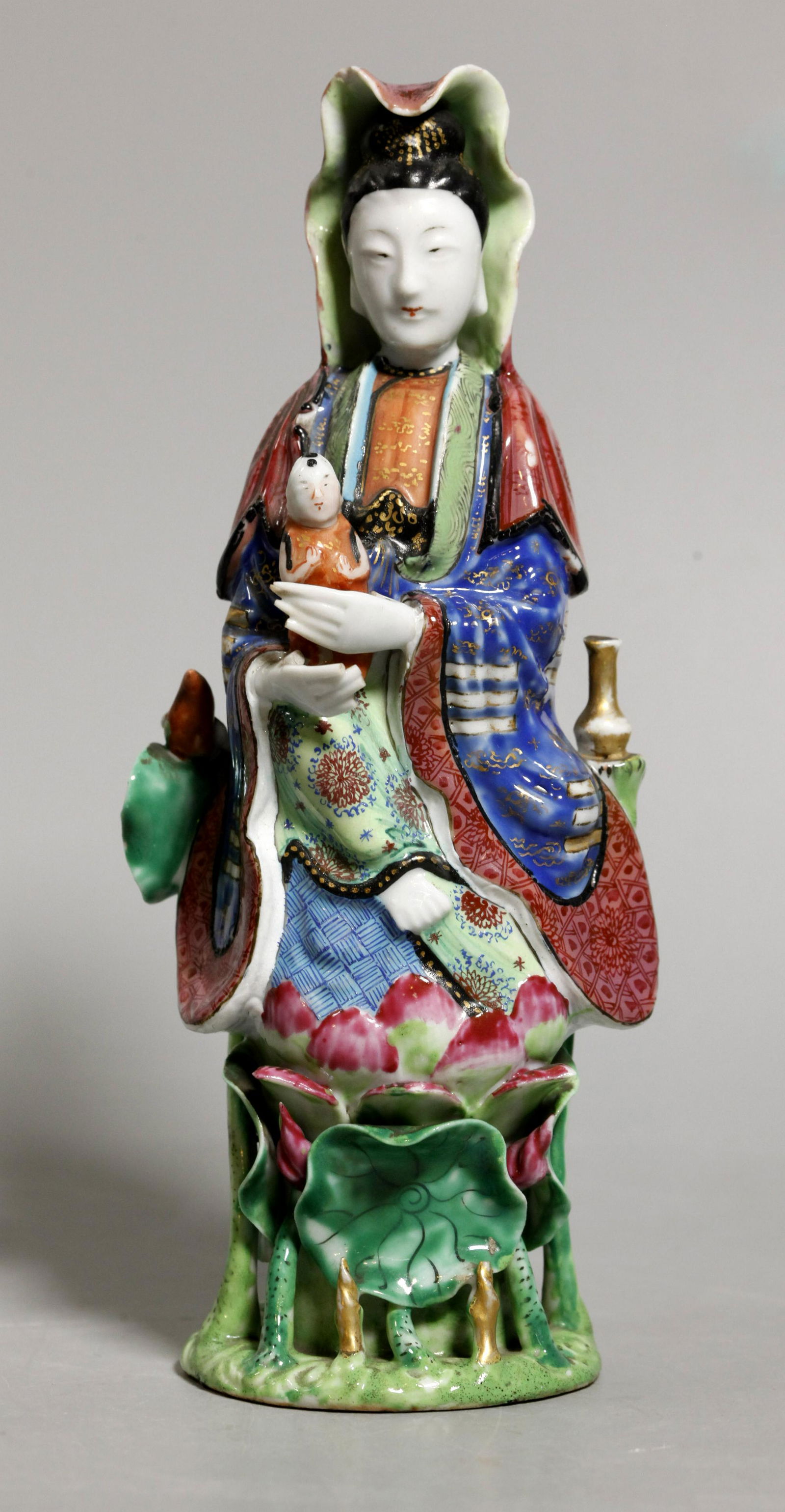 Chinese 18 C Famille Rose Porcelain Seated Guanyin (1 of 7)