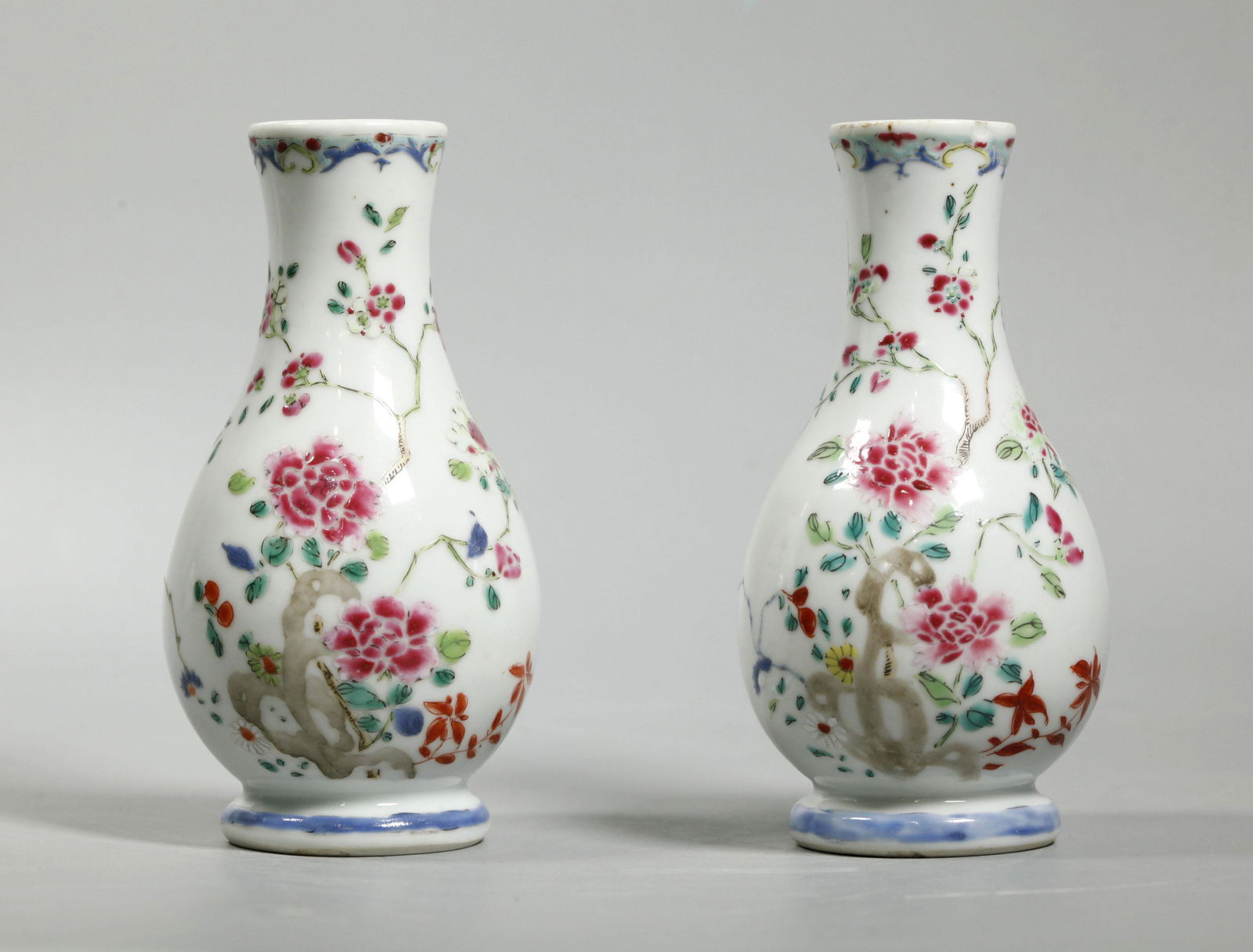 Fine Pr Chinese Early 18 C Fencai Porcelain Vases (1 of 8)